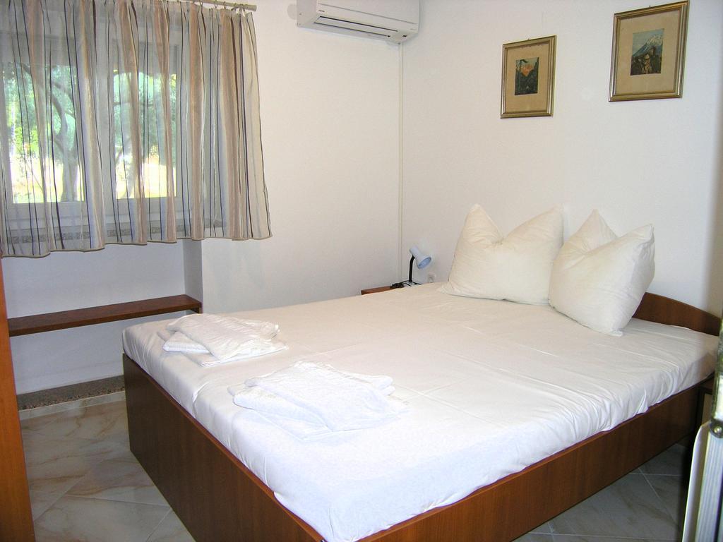 Apartment Martina Krk Town Bagian luar foto