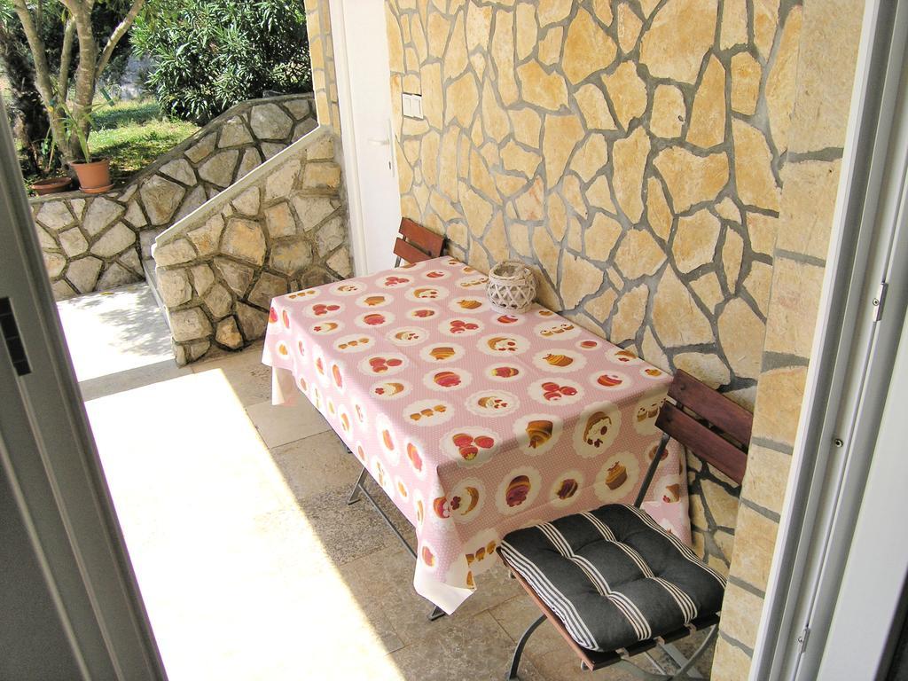 Apartment Martina Krk Town Bagian luar foto